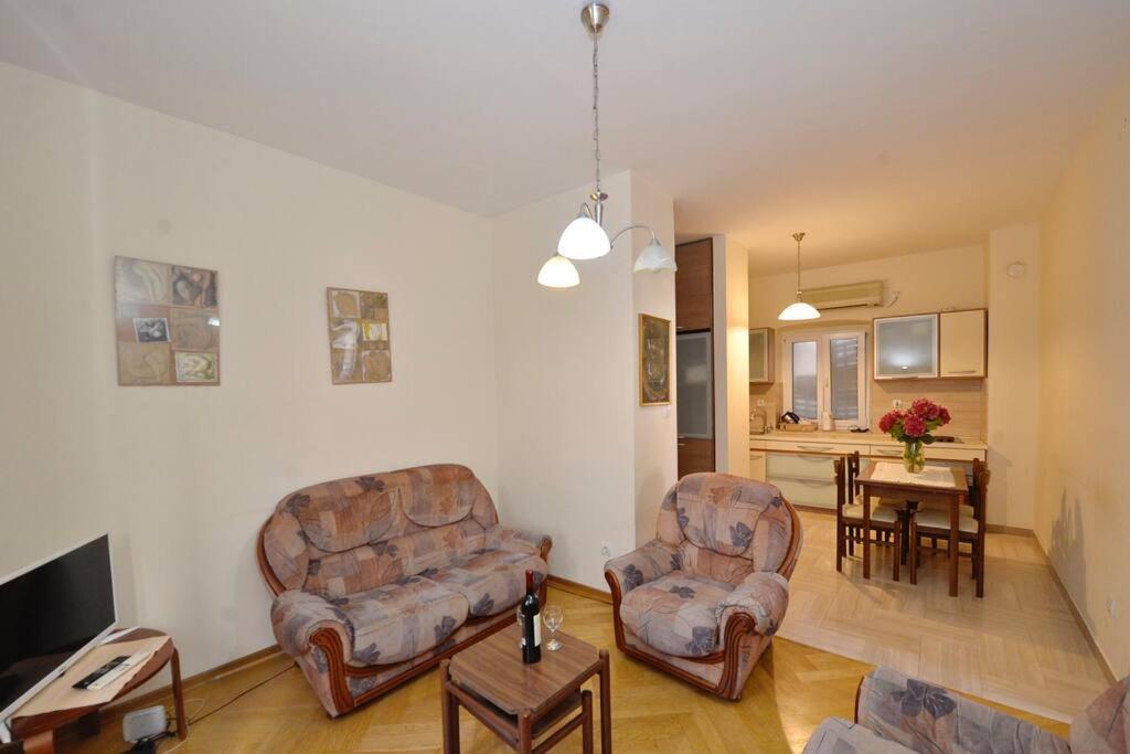Apartment Cathedral Kotor Exterior photo