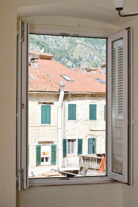 Apartment Cathedral Kotor Exterior photo